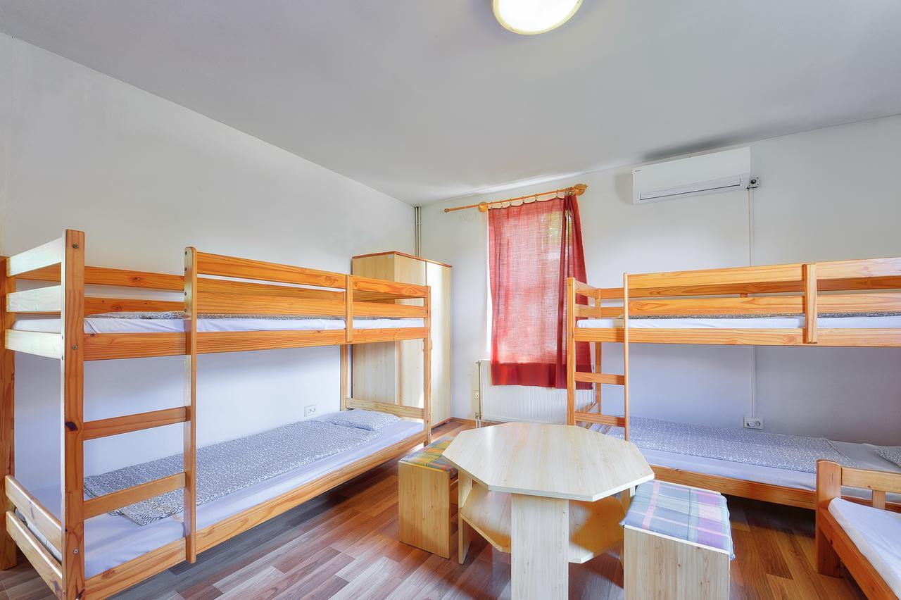 Oliver Inn Балатонлелле Экстерьер фото