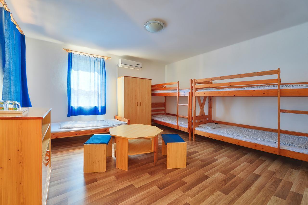 Oliver Inn Балатонлелле Экстерьер фото